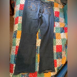 Melissa McCarthy Plus Seven Jeans Bootcut Slimming, made for Macys.